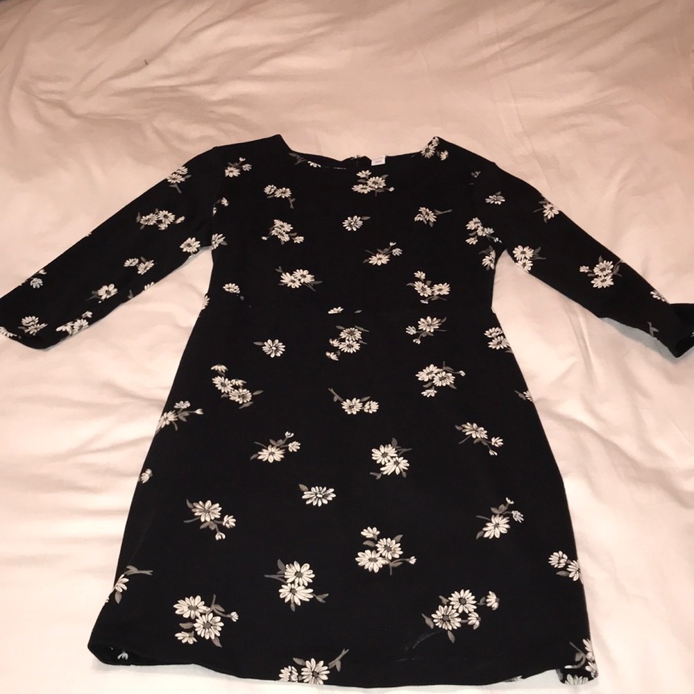 Old Navy Black Floral Long Sleeve Dress